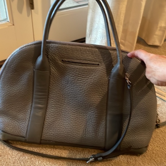 Gray pebbled leather coach bag - Picture 3 of 11